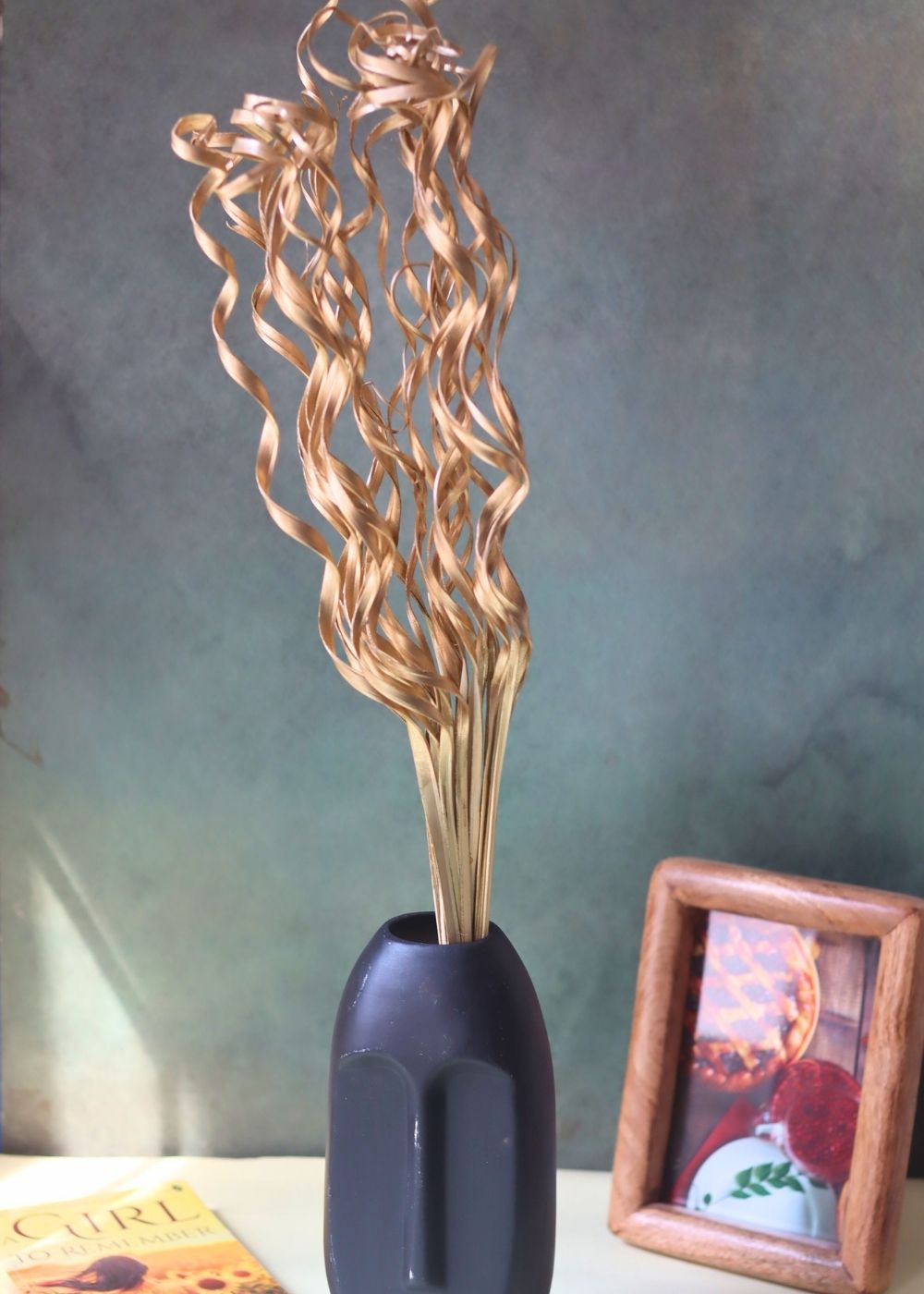 Golden spiral bunch with premium quality material