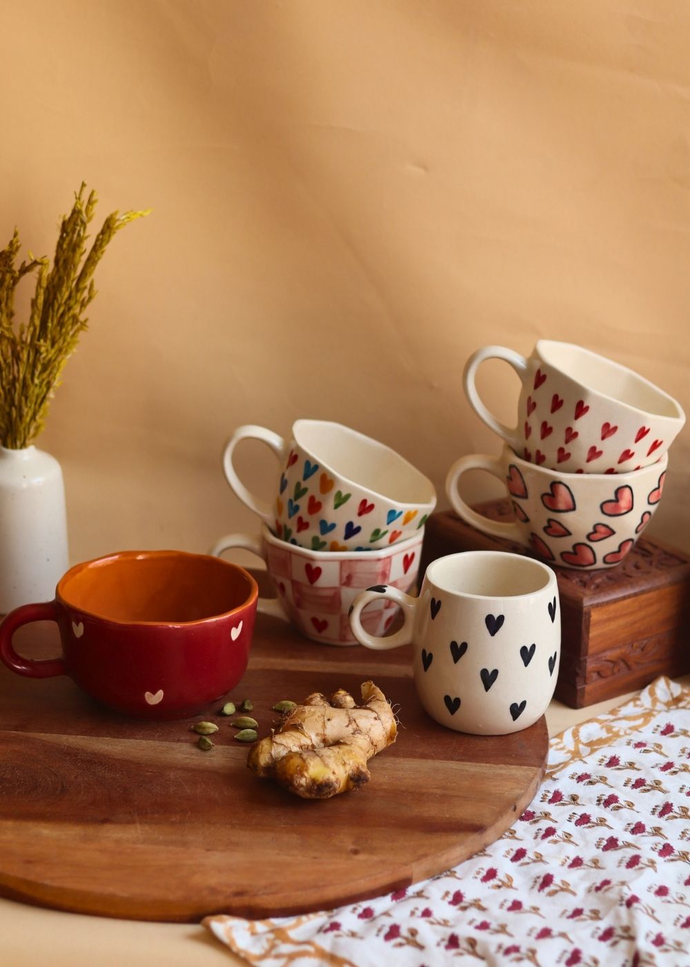 Set of 6 coffee mugs heart shaped