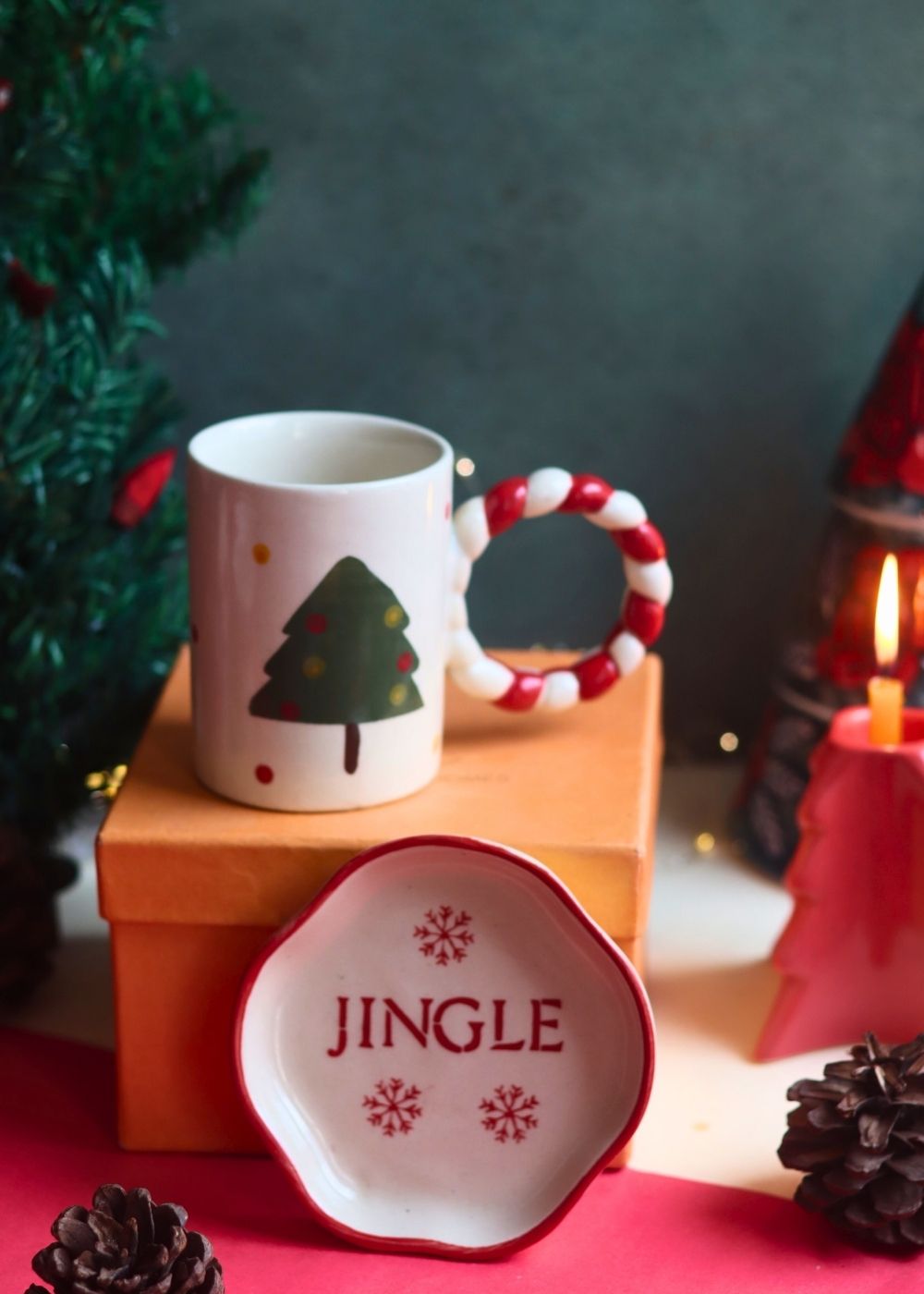 The OG Christmas Mug & Jingle Handmade Dessert Plate in a Gift Box made by ceramic