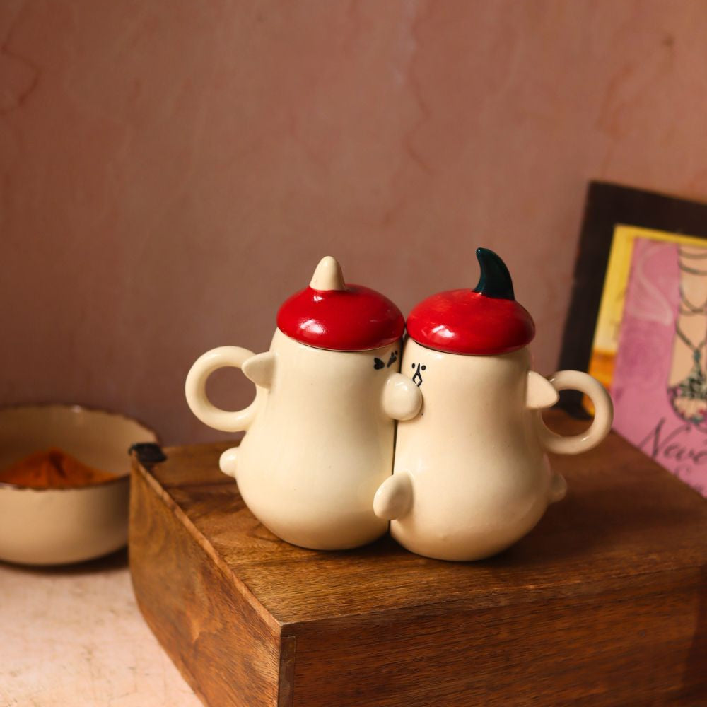 The cutest couple mug made by ceramic