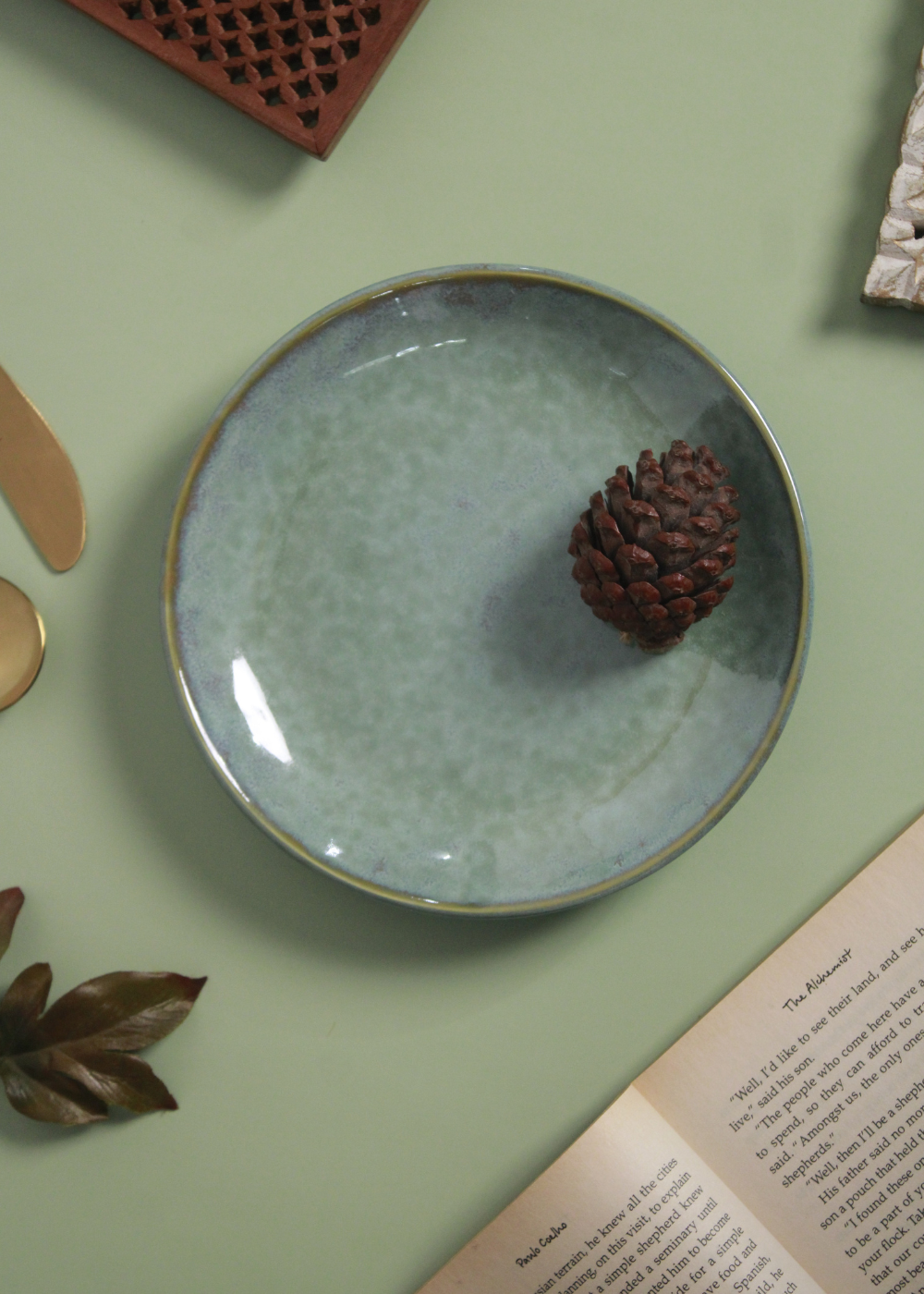 Glossy Green Quarter Plate