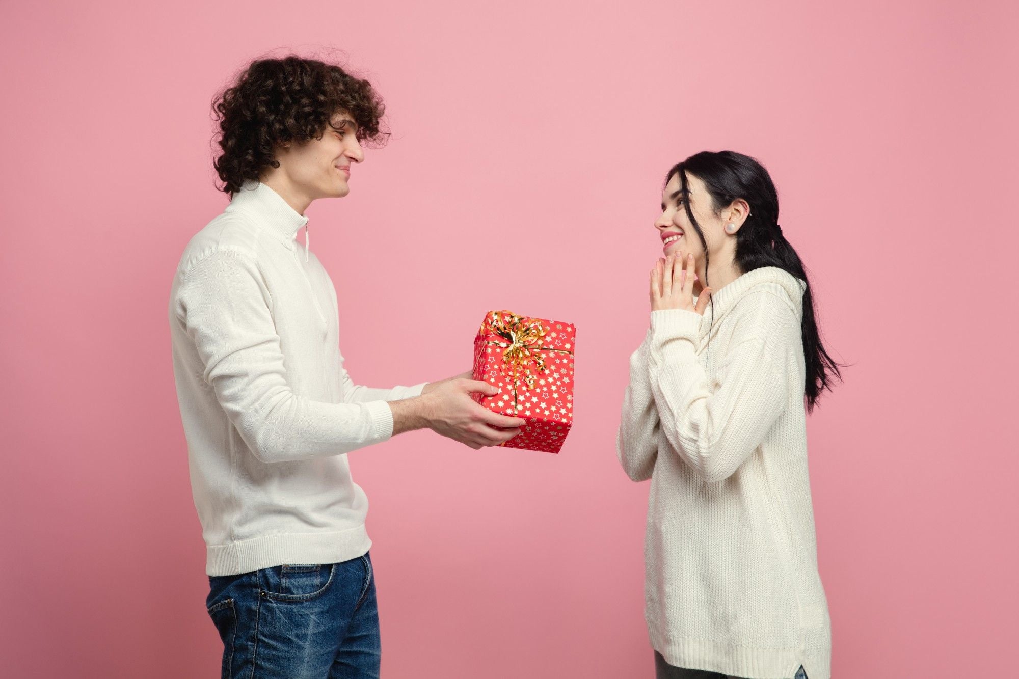 Top Valentine's Day Gifts to Impress Your Girlfriend