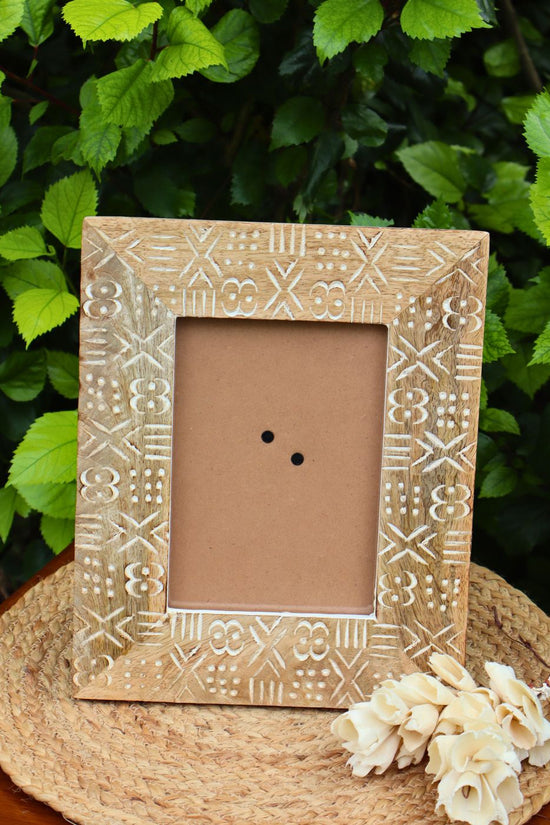 aesthetic carved wooden frame with premium quality 