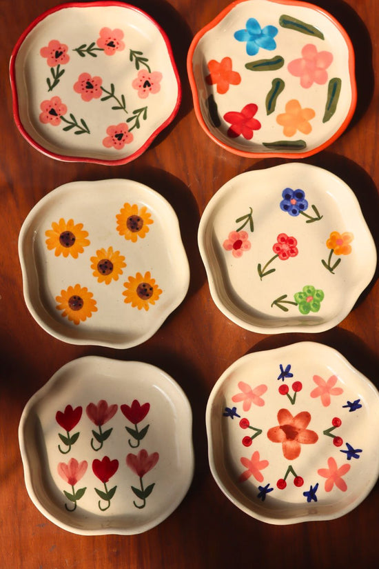 Set of 6 Floral Affair Handmade dessert plates (for the price of 5) with premium quality material
