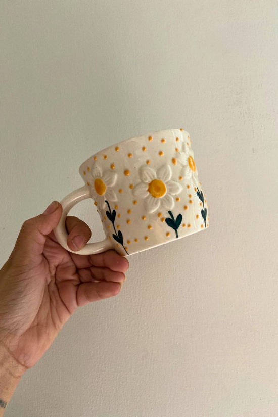 Handmade White Daisy Mug