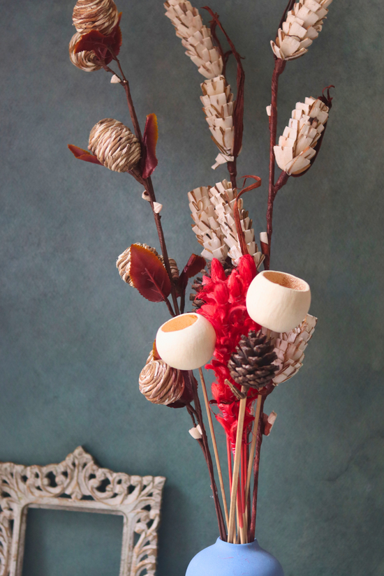 Dried natural flower bouquet in vase
