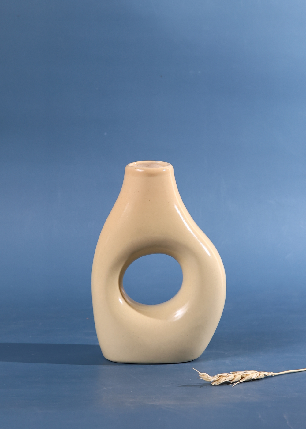 Handmade ceramic cream mistif vase