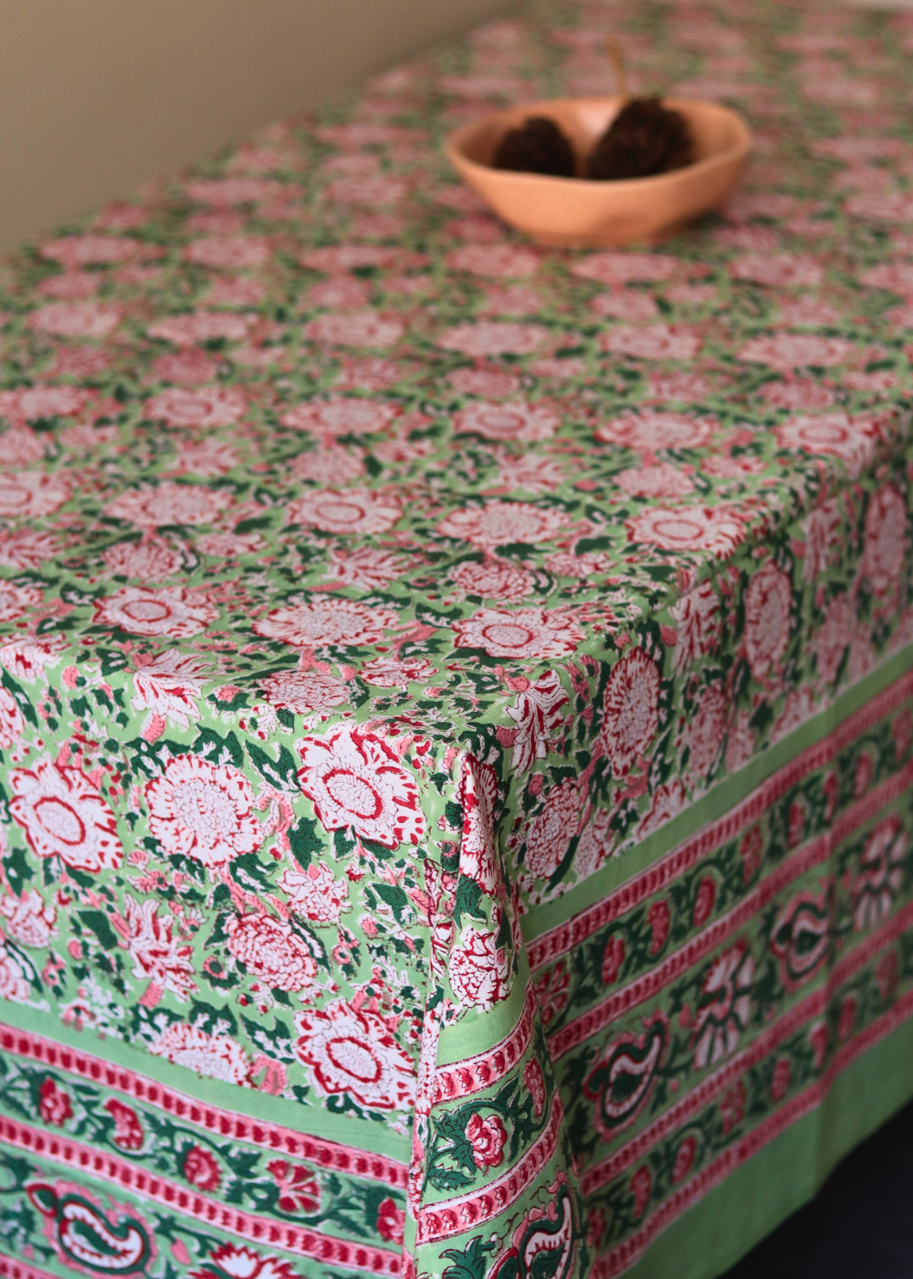 Cotton table cloth