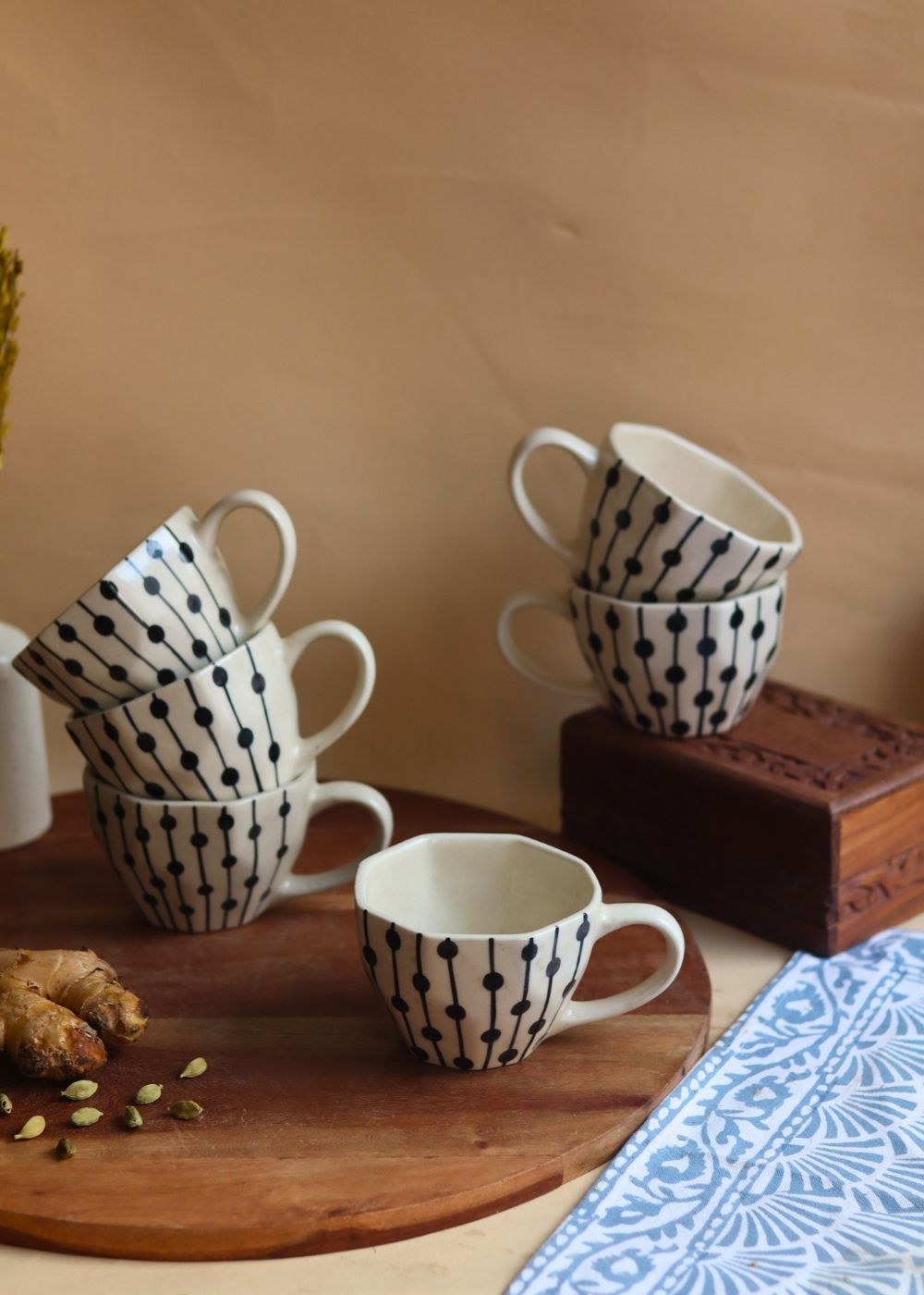 Black Dotted Lines Mug - Set of 6 with premium quality material