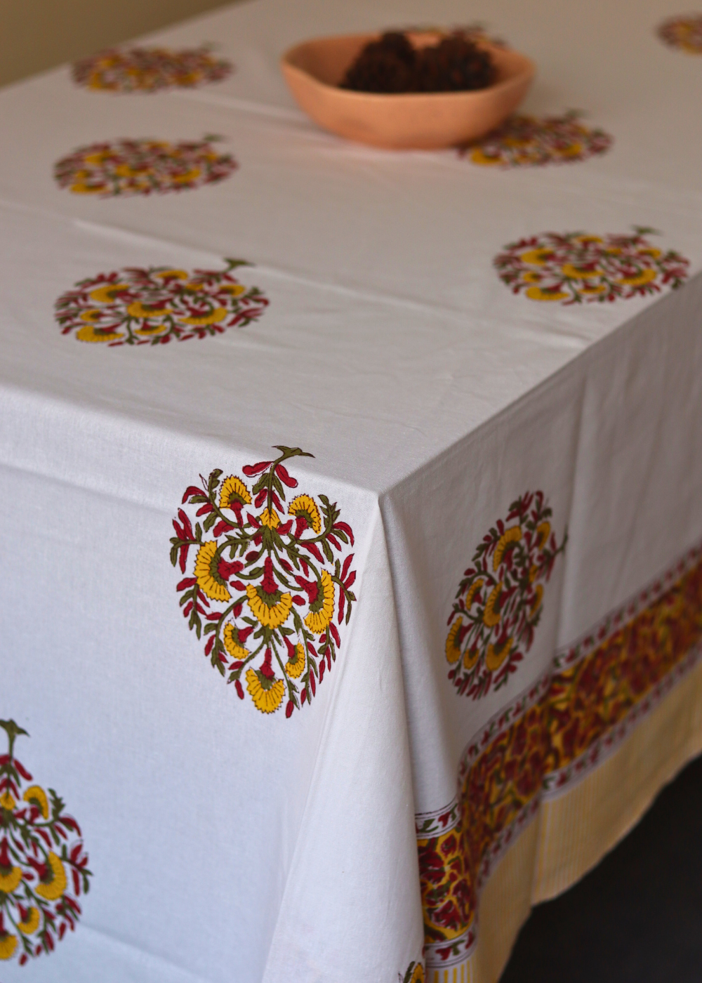 table cloth, made by cotton