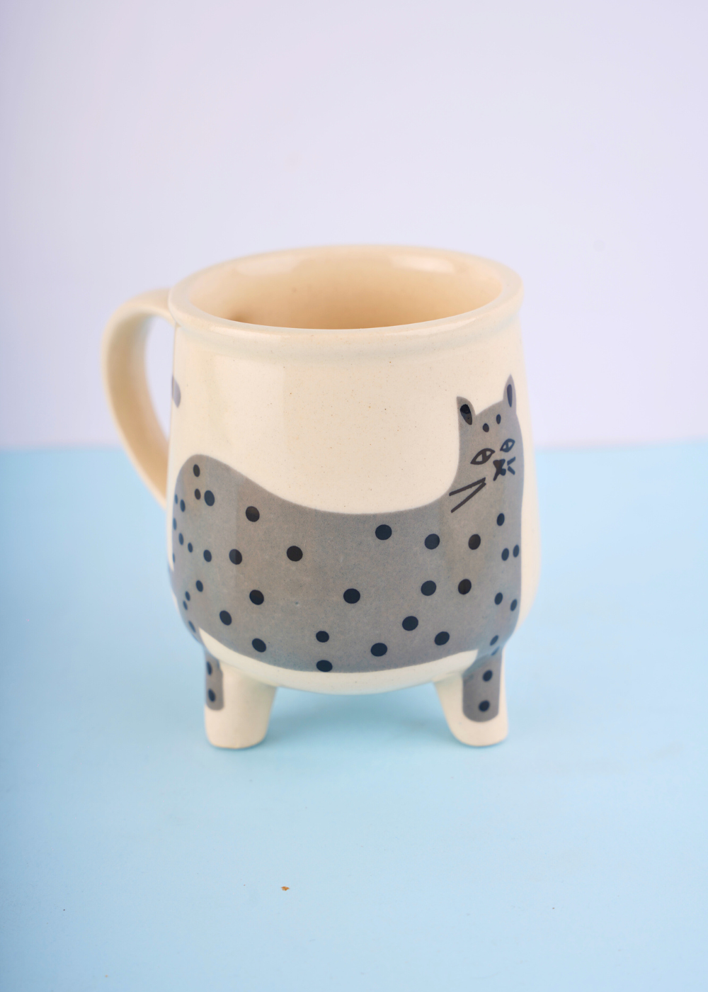 grey cat mug made by ceramic 