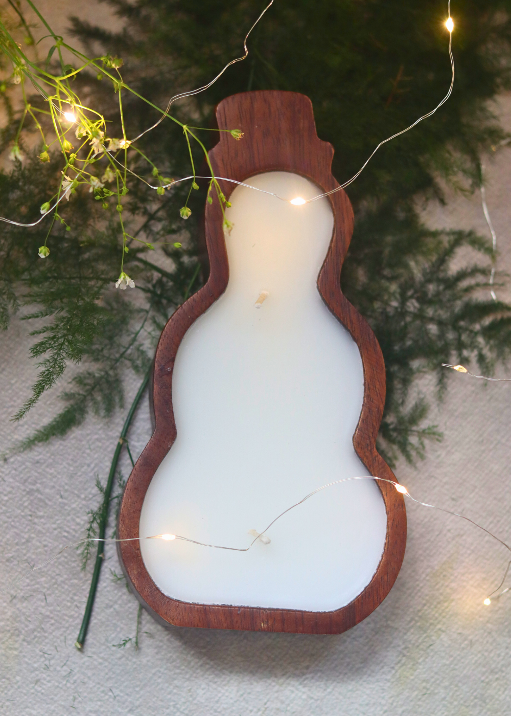 Soy wax candle wooden with lights & flowers