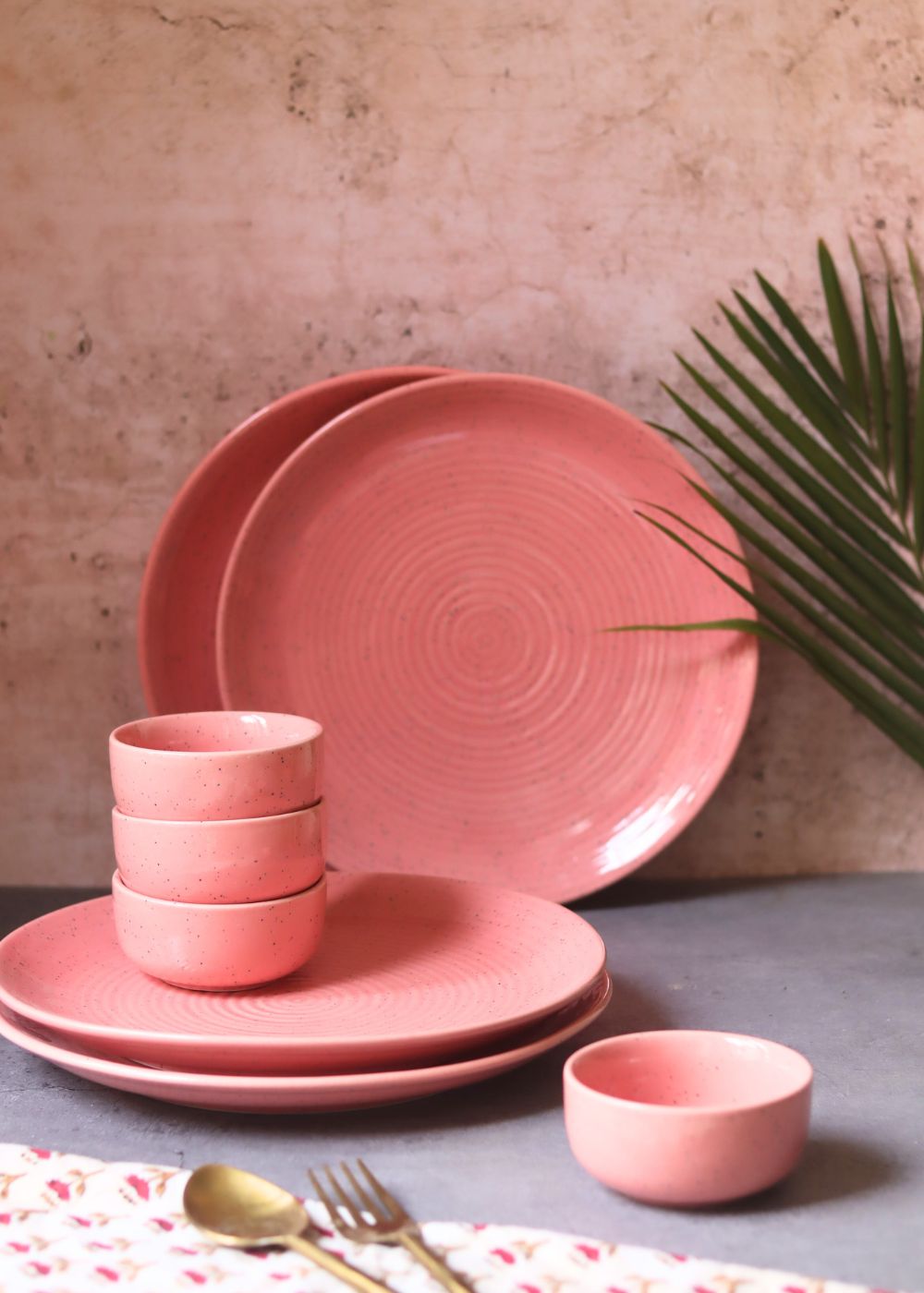 Set of 8 - Rosy Pink Dinner Set with premium quality material