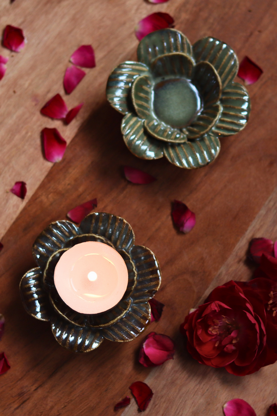 Handmade tea light holder with rose & petals
