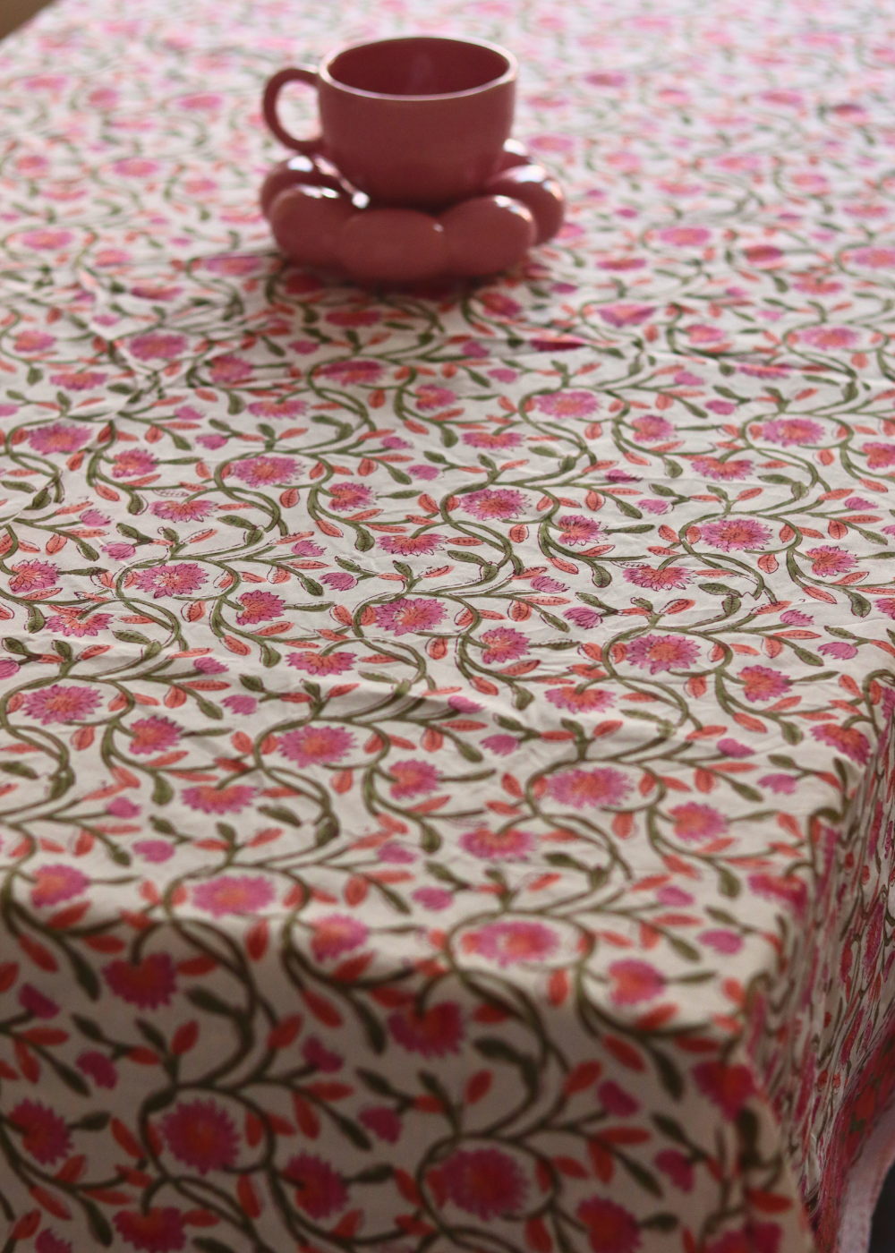 Cotton table cloth pink clolor 