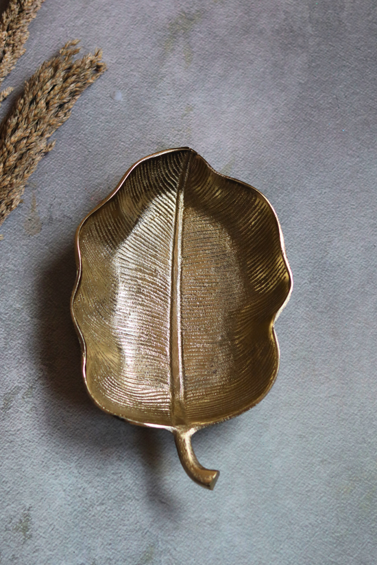 Handmade serveware bowl leaf designed 