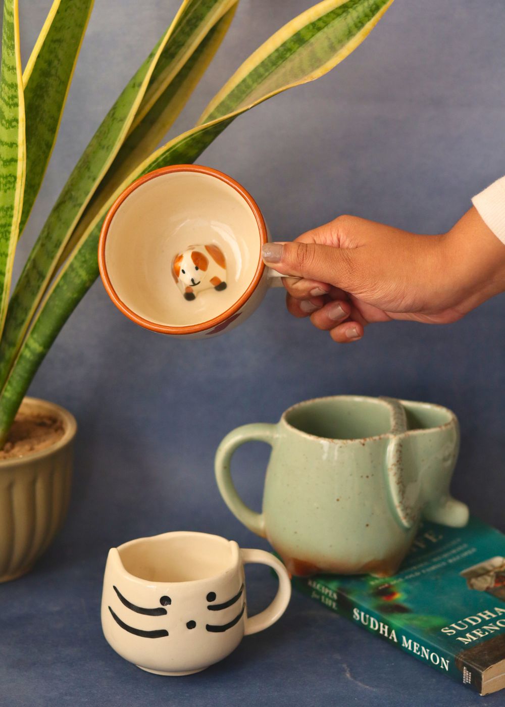 ele, dog & kitty mugs made by ceramic 