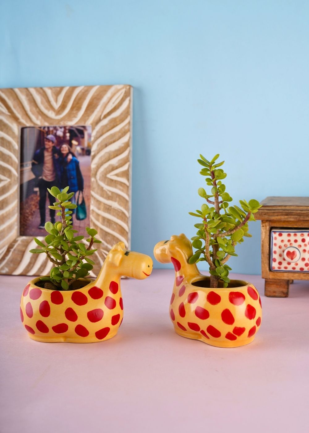 handmade giraffe table planter