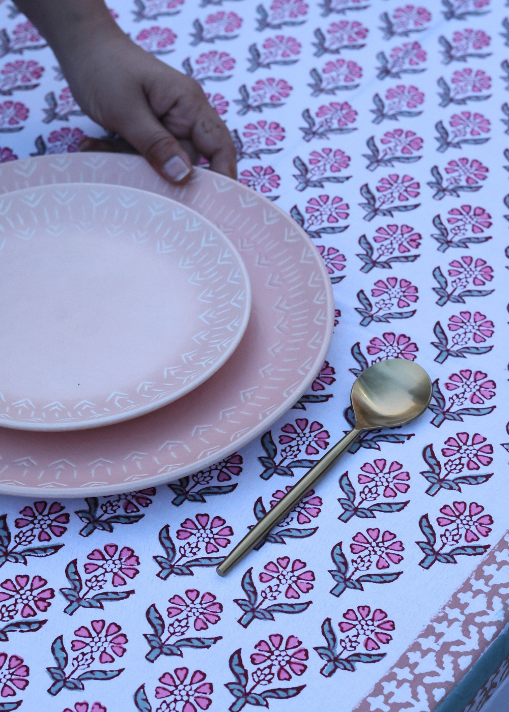 Hand crafted cotton table cloth 