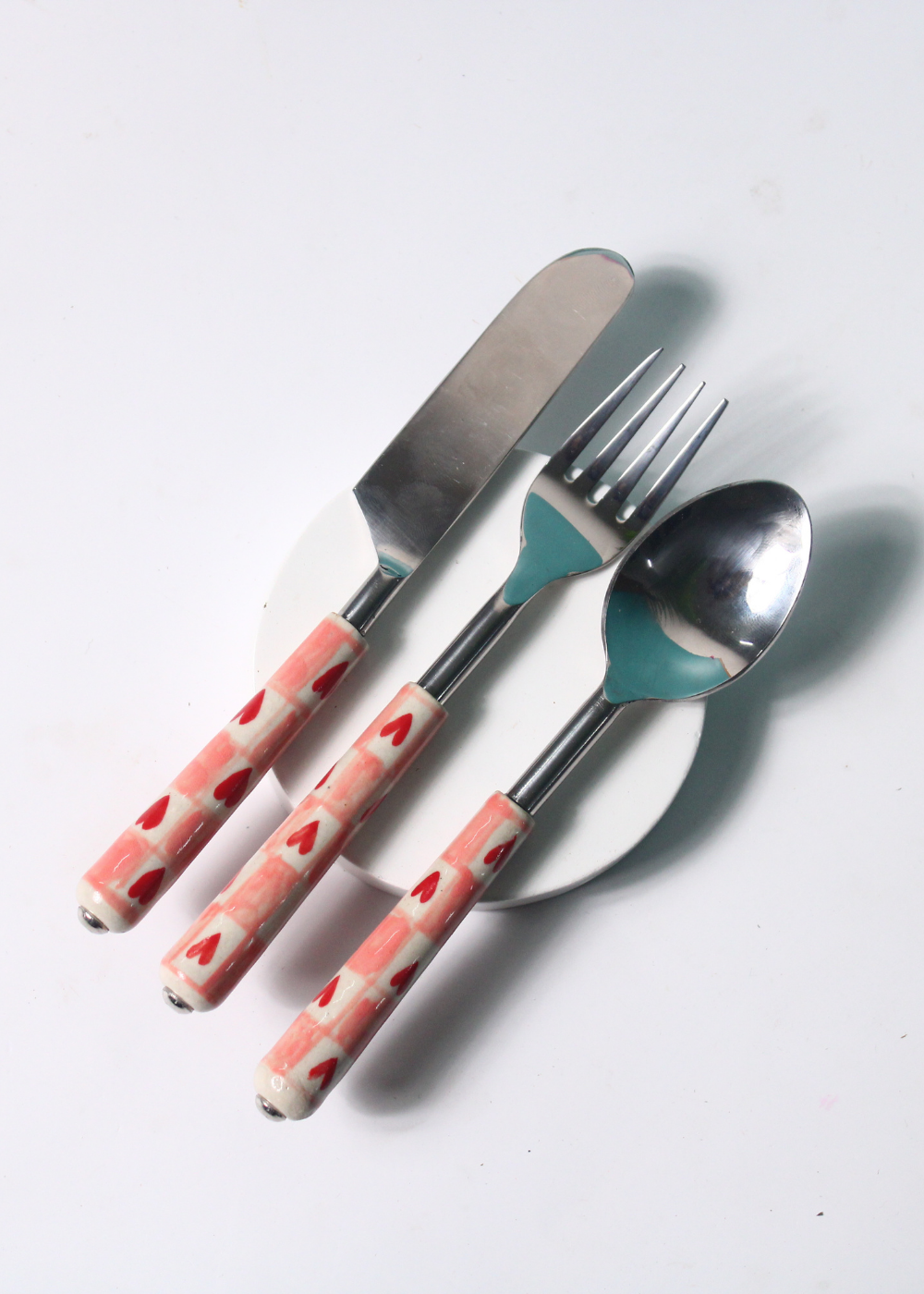 handmade chequered heart cutlery set of three made by stainless steel