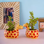 giraffe table planter made by ceramic
