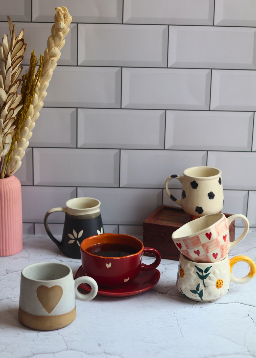 bestselling heart & Floral mugs made by ceramic 