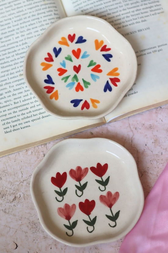 LoveisLove & Pastel Tulip Handmade Dessert Plate with premium quality material