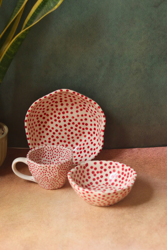 Stunning design red polka breakfast set