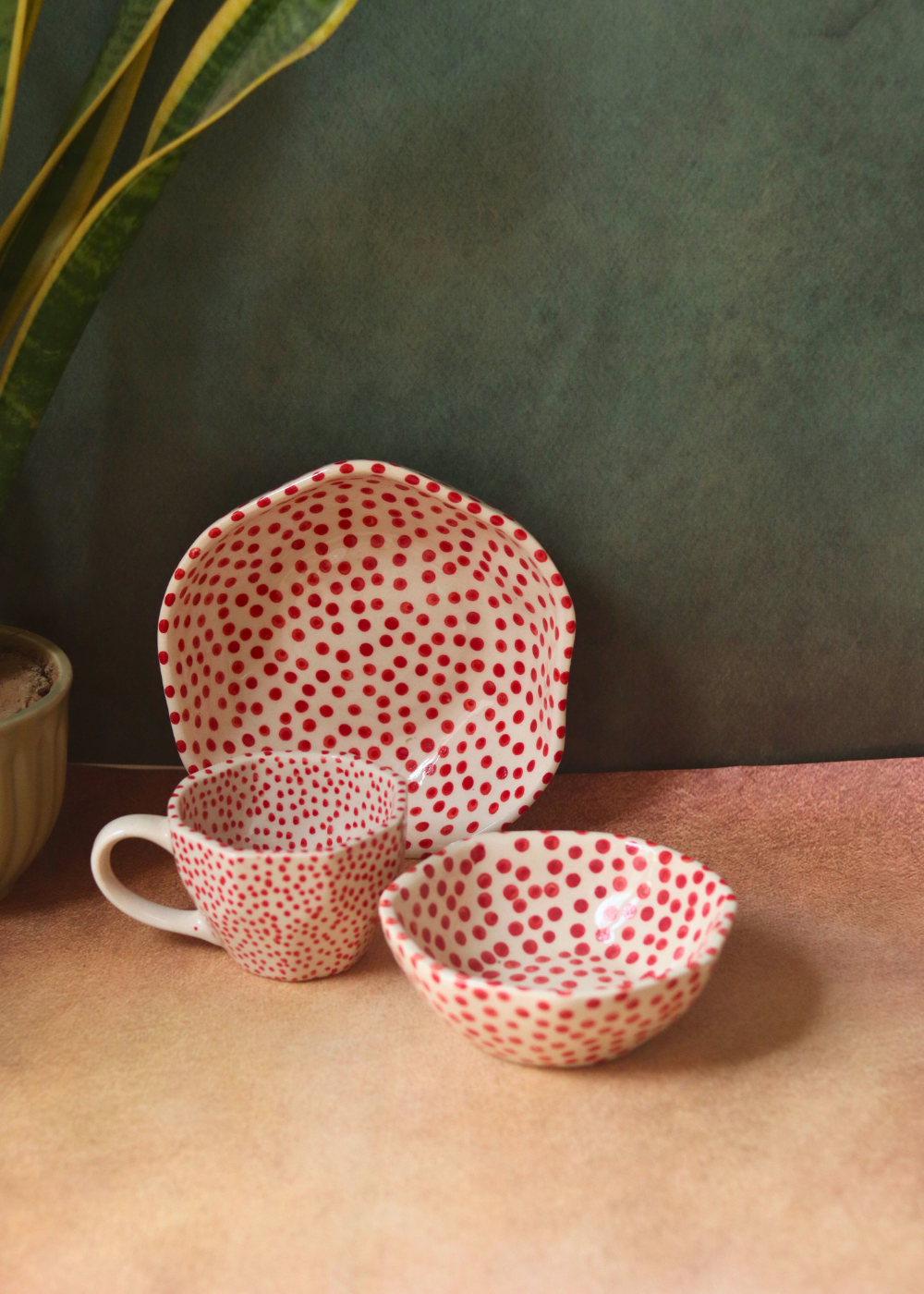 Stunning design red polka breakfast set