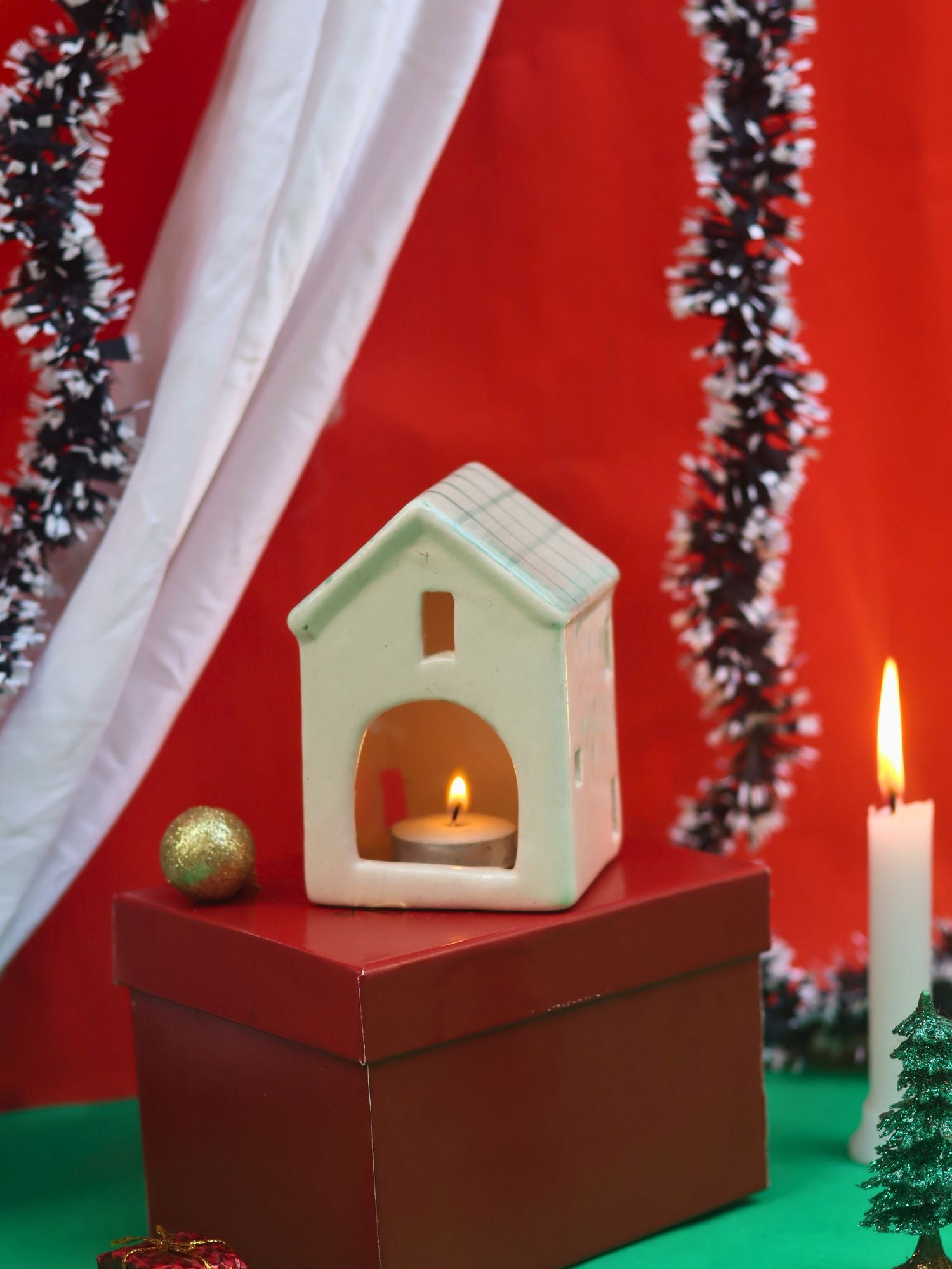House tea light Holder in a Gift Box made by ceramic