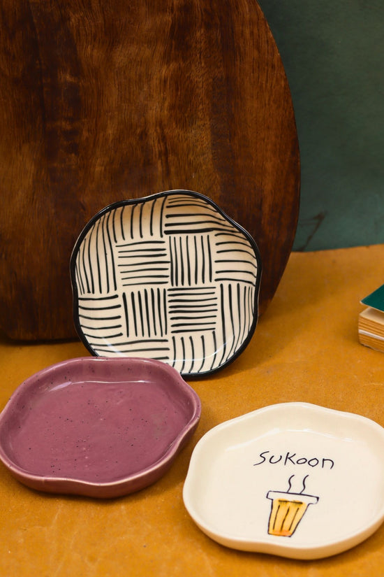 All lines, Sukoon & Lavender Handmade Dessert Plate - Set of 3 made by ceramic