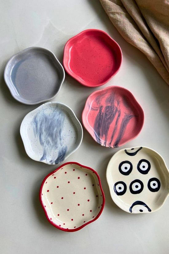 Handmade Set of 6 Handpainted Dessert Plate (for the price of 5)