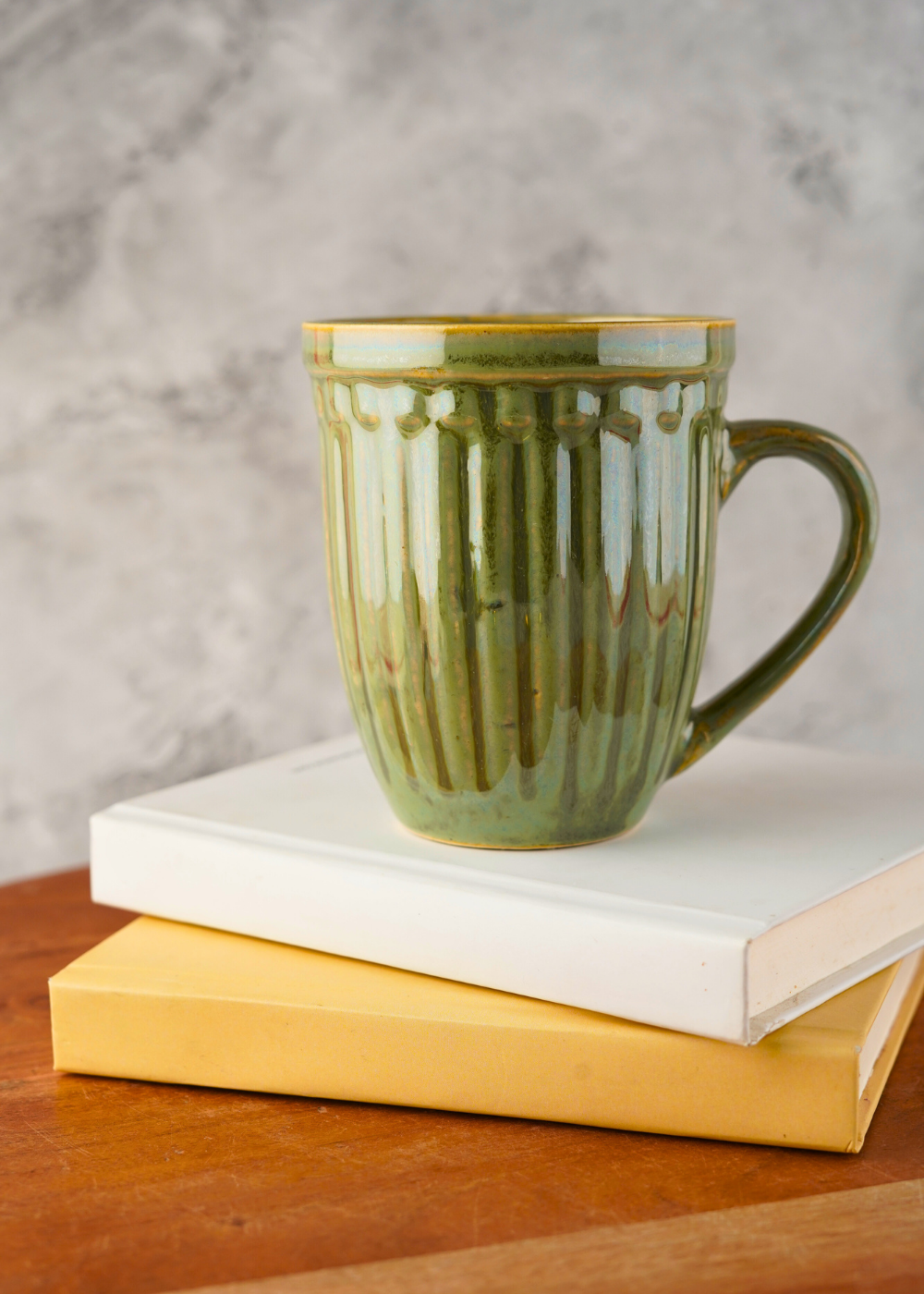 moss green coffee mug with ceramic material