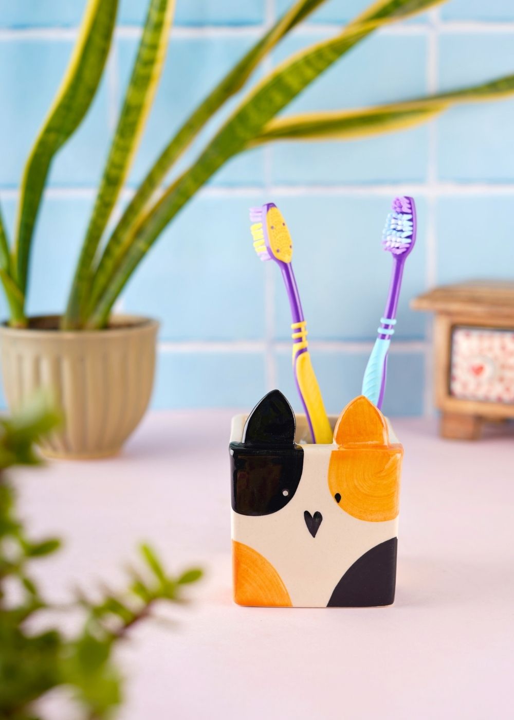 cute kitty desk planter with cute kitty design