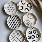 Set of 6 Black & White Dessert Plate (for the price of 5) made by ceramic