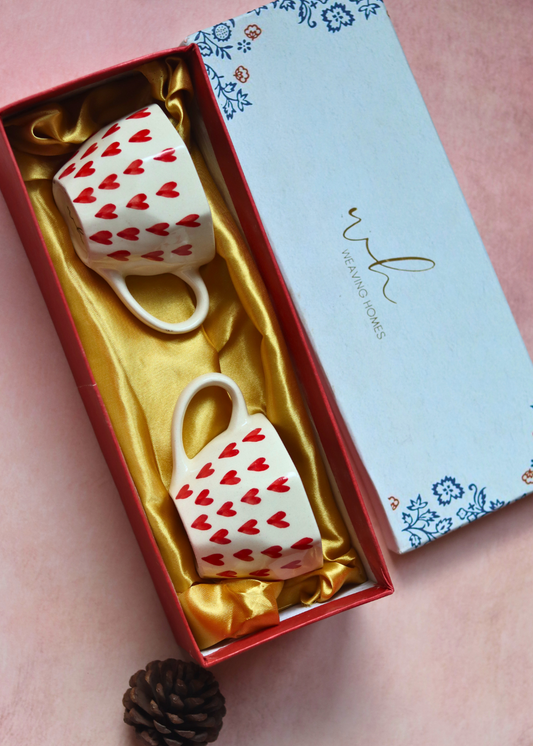 Set of 2 Heart Mugs in a Gift Box