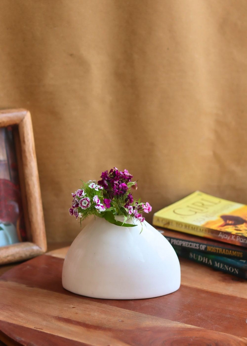 Handmade Chic minimal vase