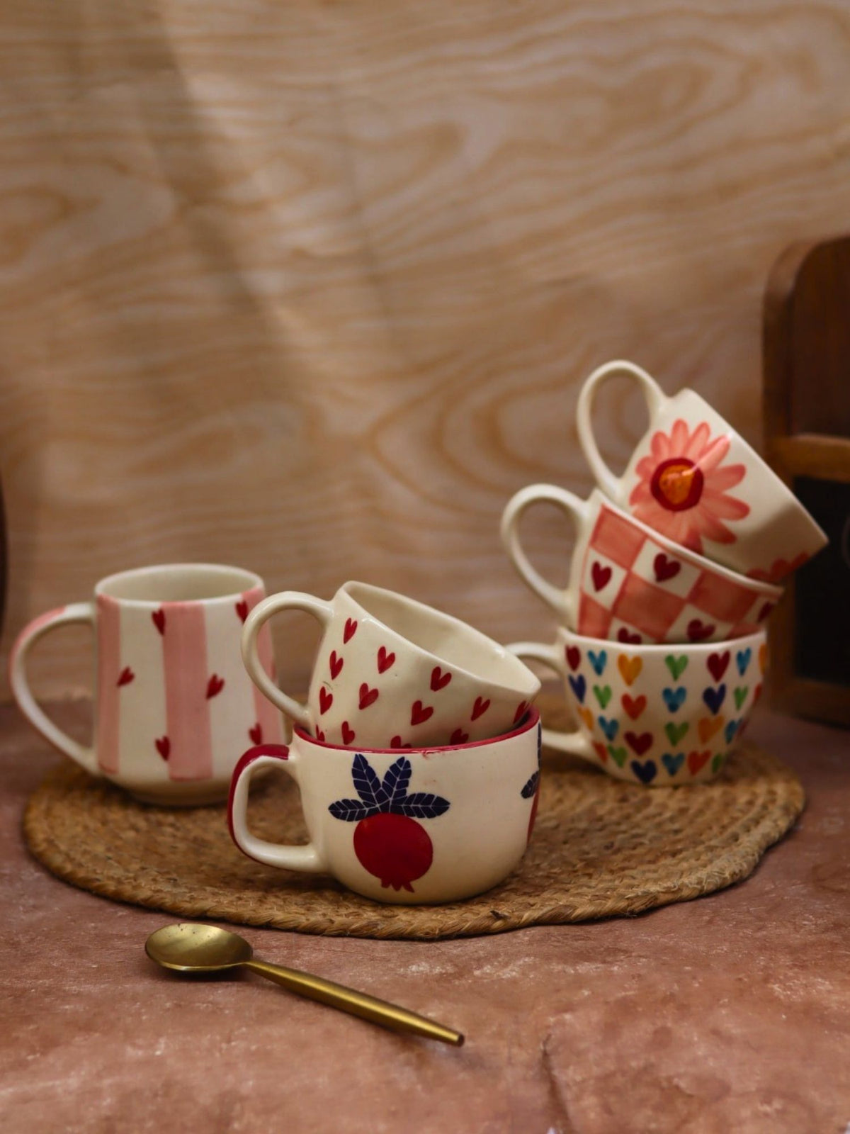 Set of 6 handmade mugs (For the price of 5)