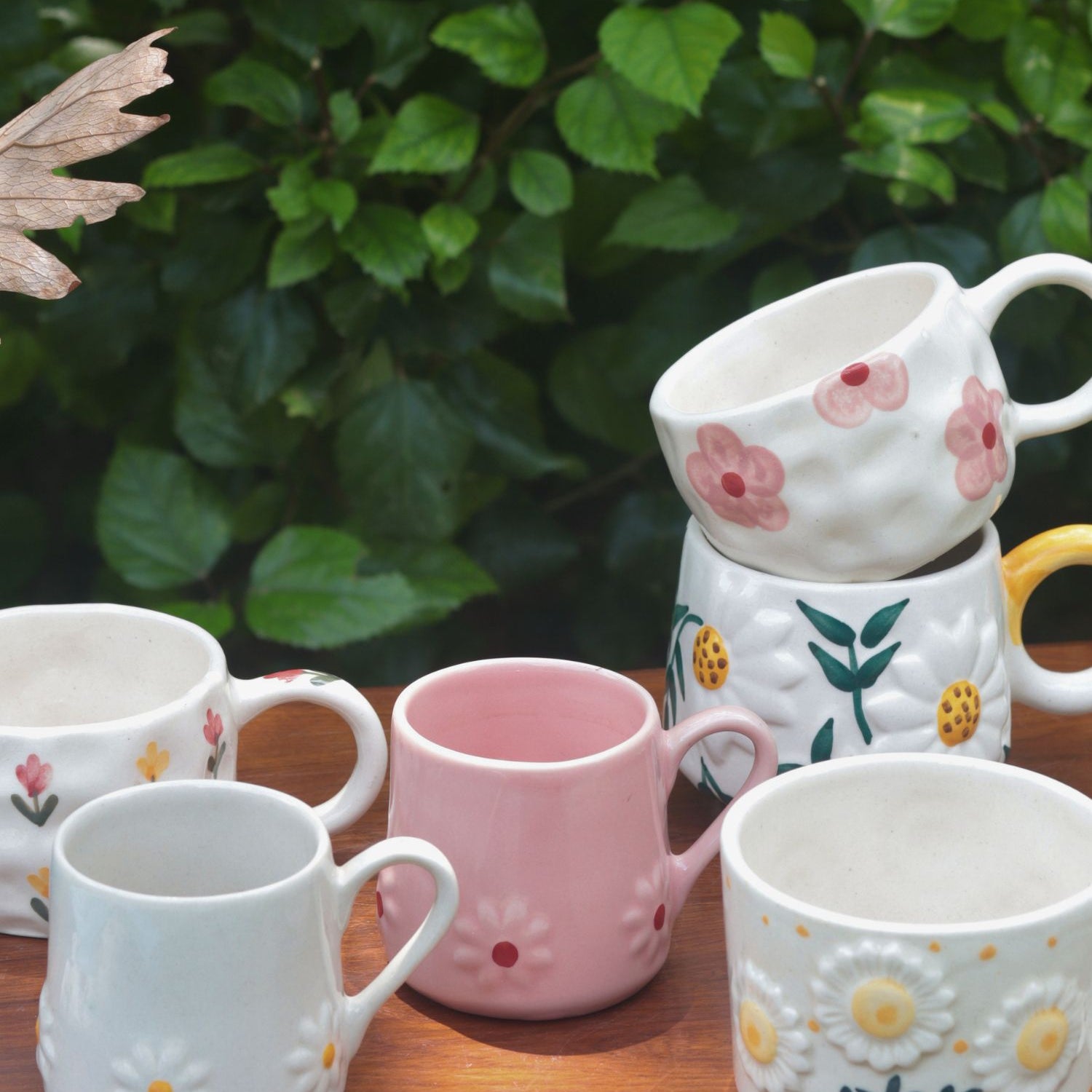 Set of 6 Blooming Mugs (for the price of 5) made by ceramic