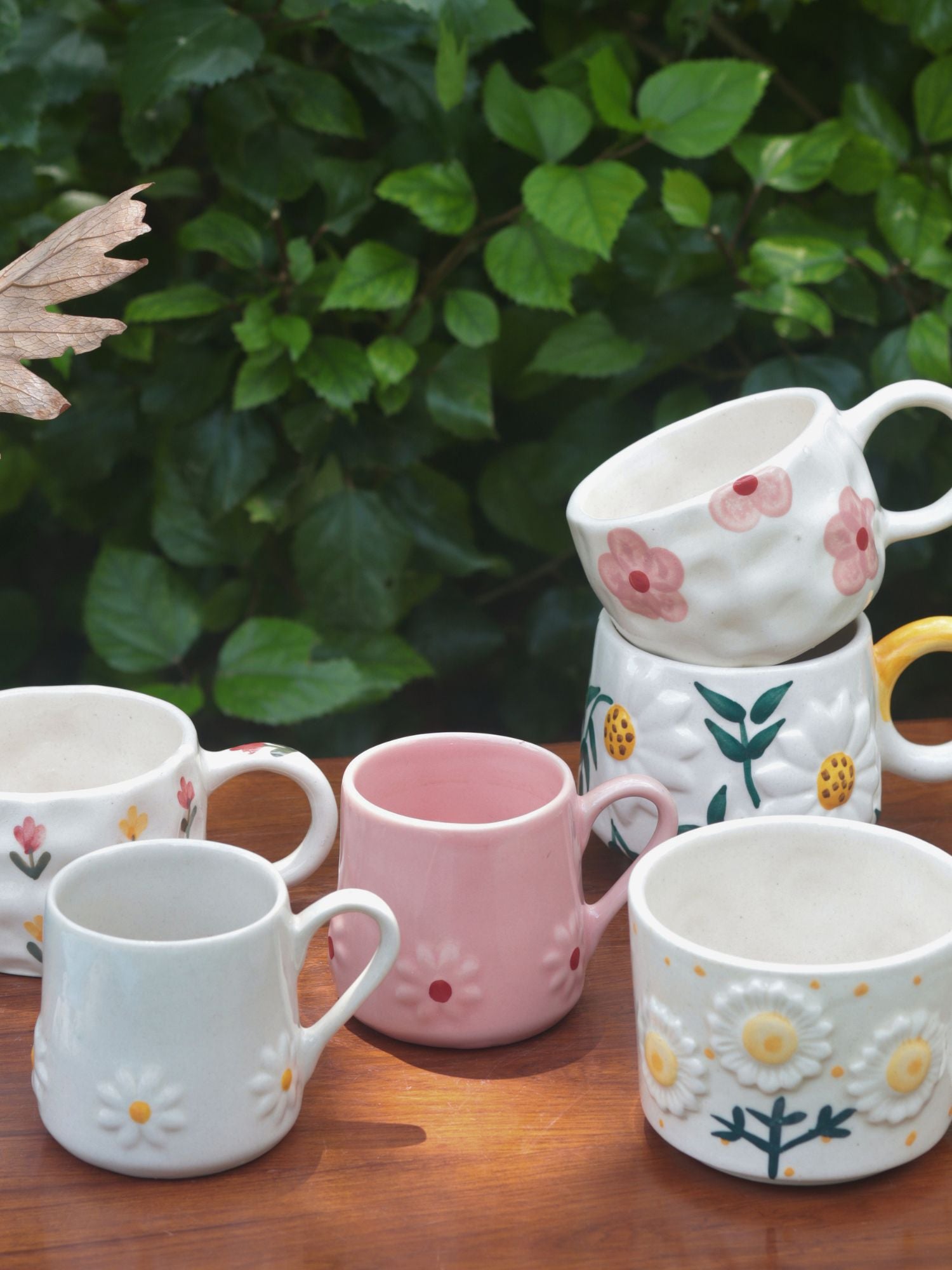 Set of 6 Blooming Mugs (for the price of 5) made by ceramic