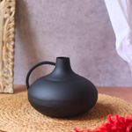 Black flower pot for home decoration