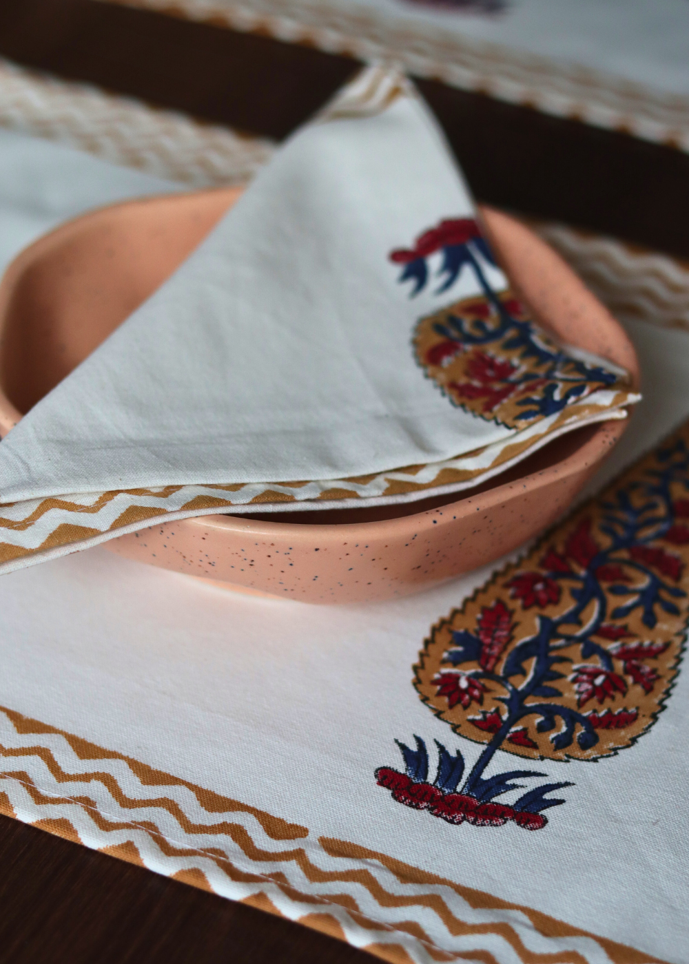 Cotton table mat & napkin
