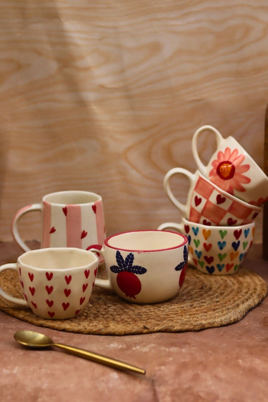 Set of 6 handmade mugs (For the price of 5)