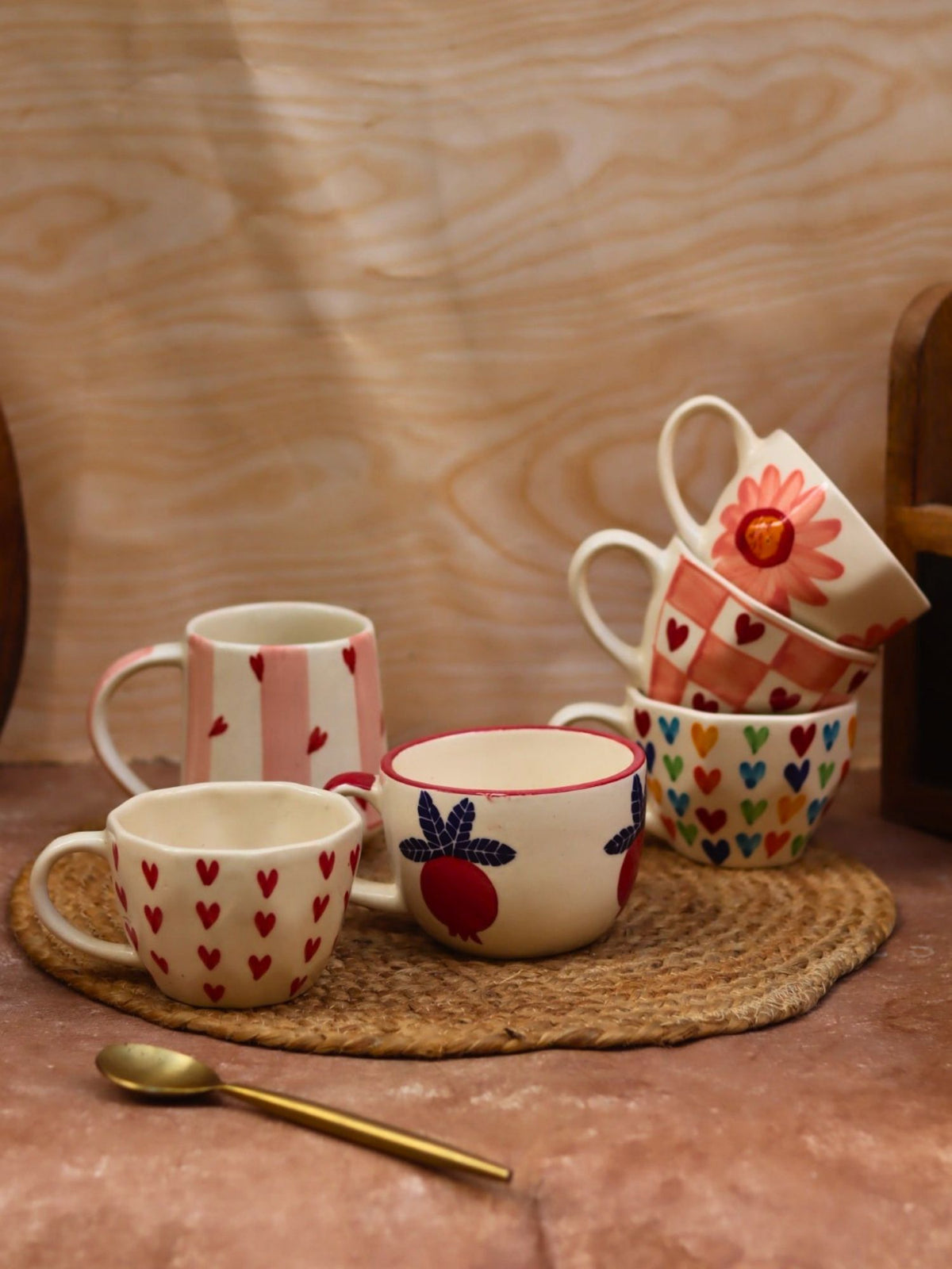Set of 6 handmade mugs (For the price of 5)