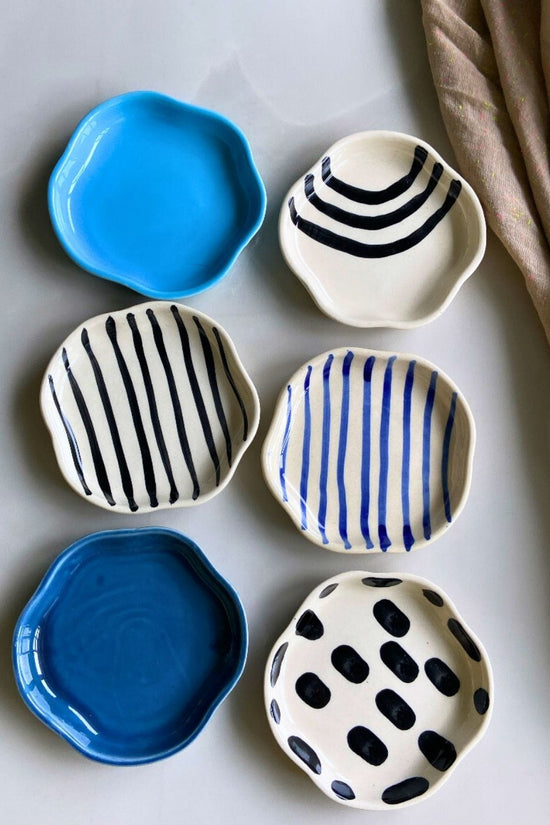 Set of 6 Blue & White Dessert Plate (for the price of 5) premium quality material