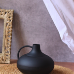 Black handle flower vase 