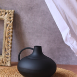 Black handle flower vase 