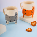 cat mugs with two different color cat print