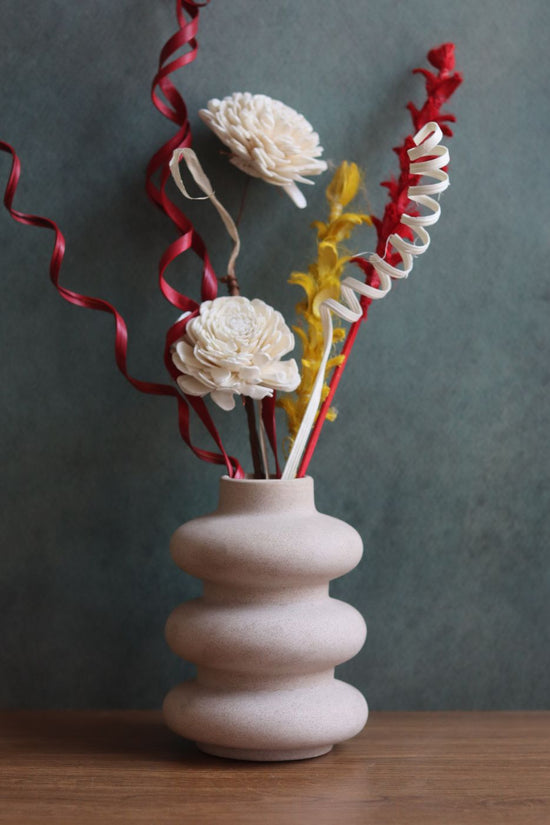 sanded moulded vase with assorted bunch combo made by handcrafted