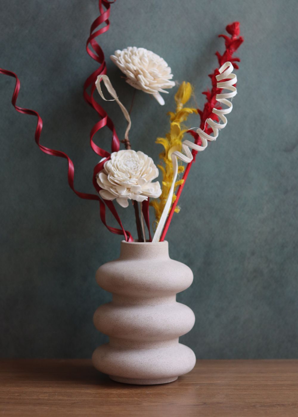 sanded moulded vase with assorted bunch combo made by handcrafted